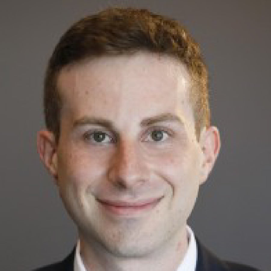 Matthew Ruth headshot